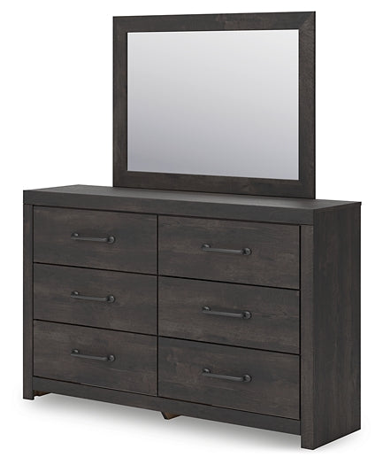 Hollivern King Panel Bed with Mirrored Dresser and Chest
