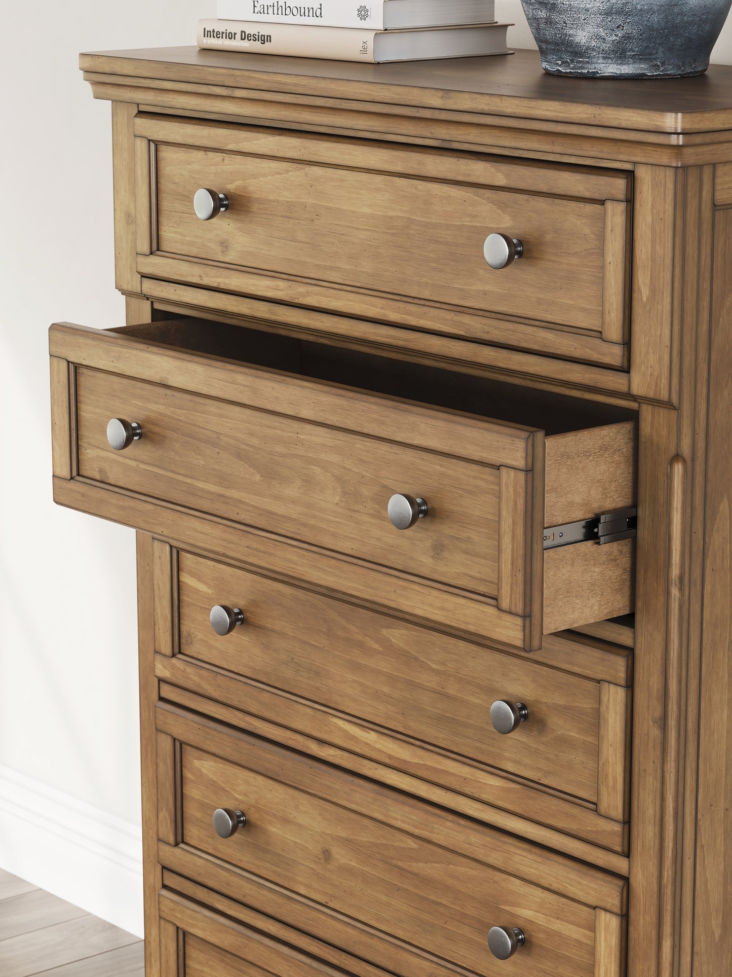 Feddinger King Storage Sleigh Bed with Mirrored Dresser and Chest