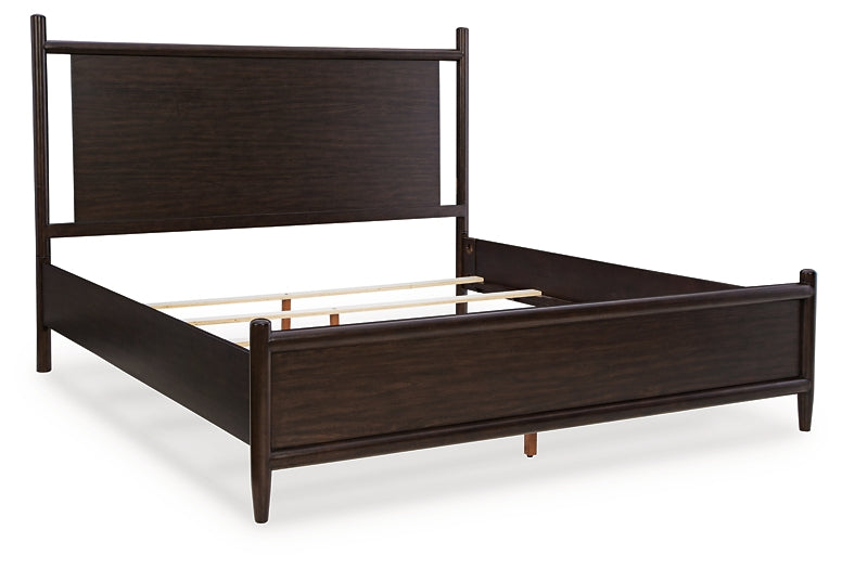 Dantenton King Panel Bed