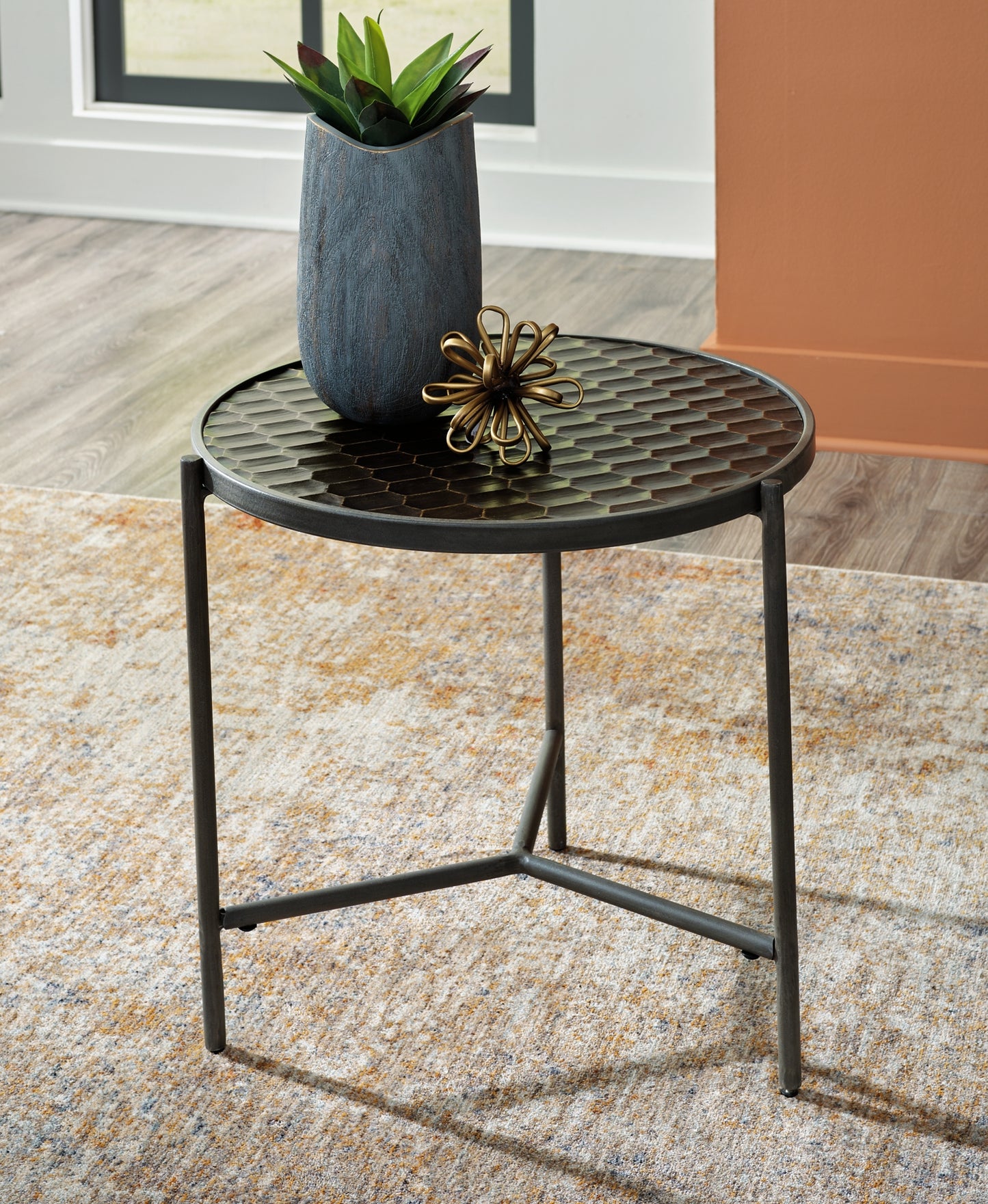 Doraley Chair Side End Table